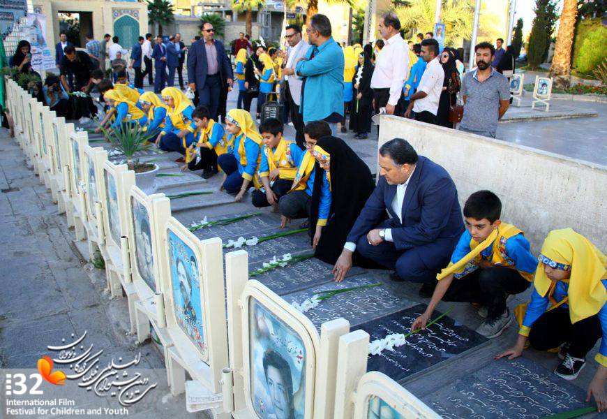 گزارش تصویری/ یکشنبه ٢٧ مرداد آیین تجدید میثاق با شهدا در گلستان شهداى اصفهان