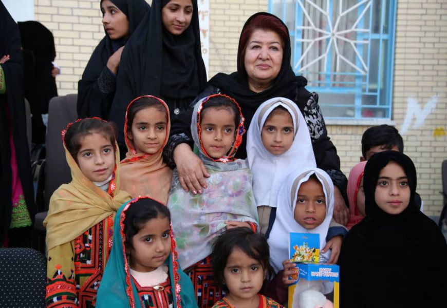 پوران درخشنده: رفتیم تا آفتاب مهربانی را در سیستان و بلوچستان پررنگ‌تر کنیم/ زندگی ما سینماگران با مردم است