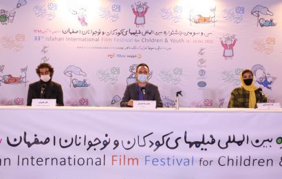 علی قوی‌تن: عاشق «عباس کیارستمی» هستم و اگر بتوانم از سینمای او تقلید کنم، خوشحال می‌شوم