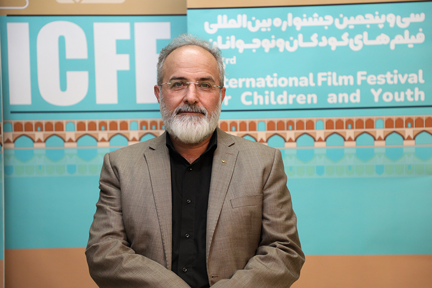 ببینید: گفت‌وگو با محمدرضا کریمی صارمی معاون تولید کانون پرورش فکری کودکان و نوجوانان