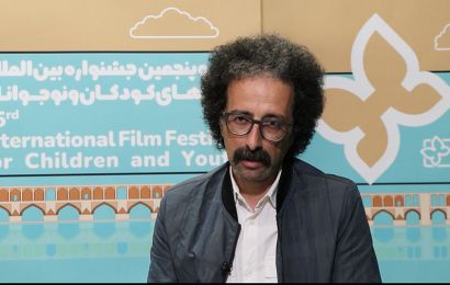 ببینید: گفت‌وگو با بابک خواجه پاشا کارگردان فیلم «در آغوش درخت» [بخش ملی | مسابقه فیلم‌های بلند داستانی]