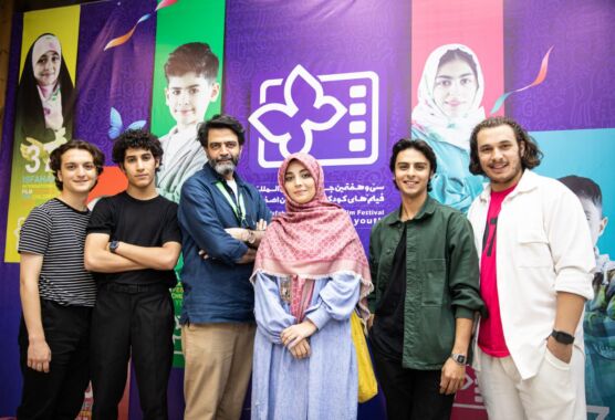 گزارش تصویری | اکران، نشست و فتوکال فیلم سینمایی «بچه مردم» به کارگردانی محمود کریمی