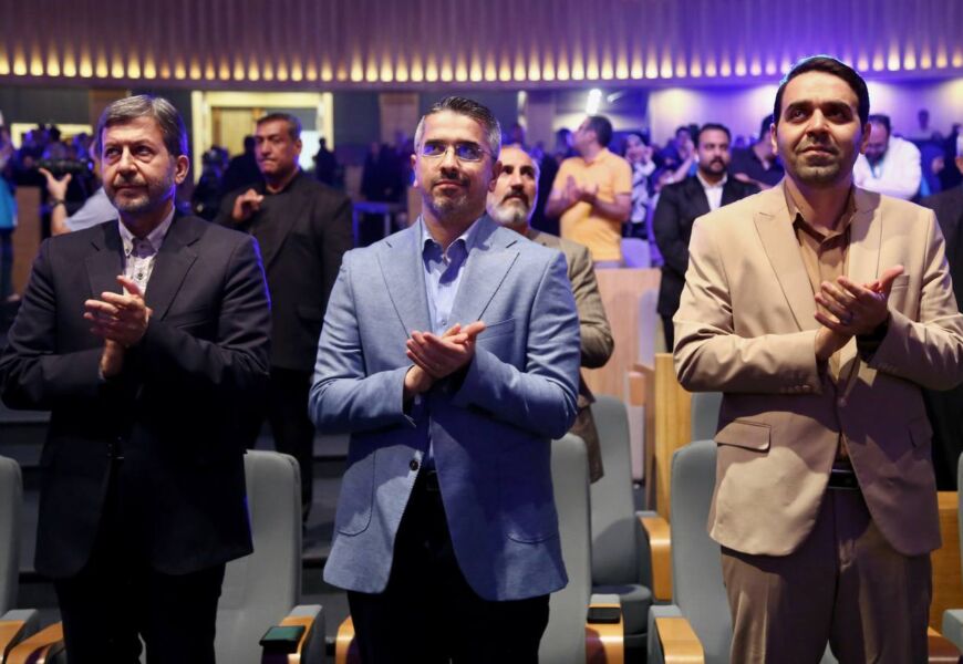 گزارش تصویری| افتتاحیه باشکوه ۲۵۰۰ نفری جشنواره فیلم‌های کودکان و نوجوانان در اصفهان| ۱