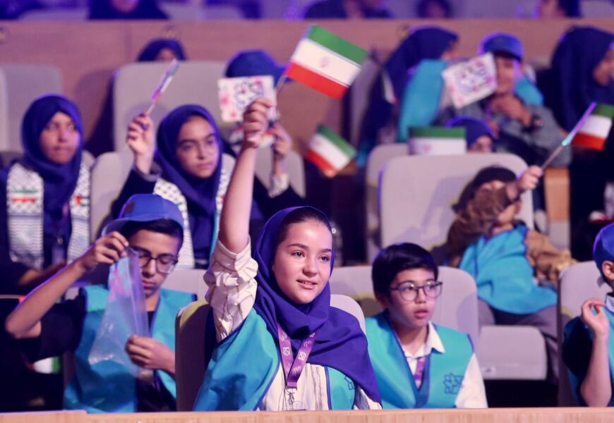 استیج‌ نمایش شادانه در جشنواره فیلم کودک؛ خاله سارا، گُلی، خاله شادونه