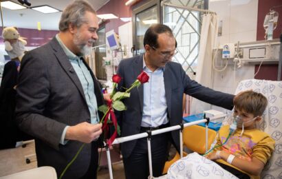 گزارش تصویری | جشنواره فیلم کودک به عیادت کودکان بیمارستان رفت